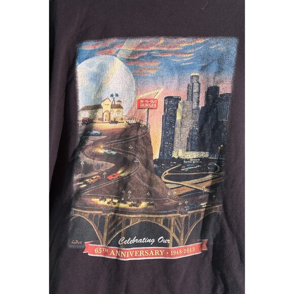 In n Out Burger Nevada w/ California City Scape Freeway Cars T Shirt Large - Picture 5 of 6